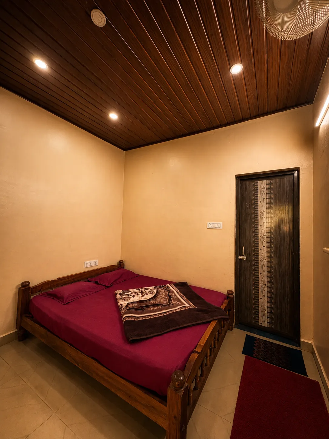 Room 1 - view 2